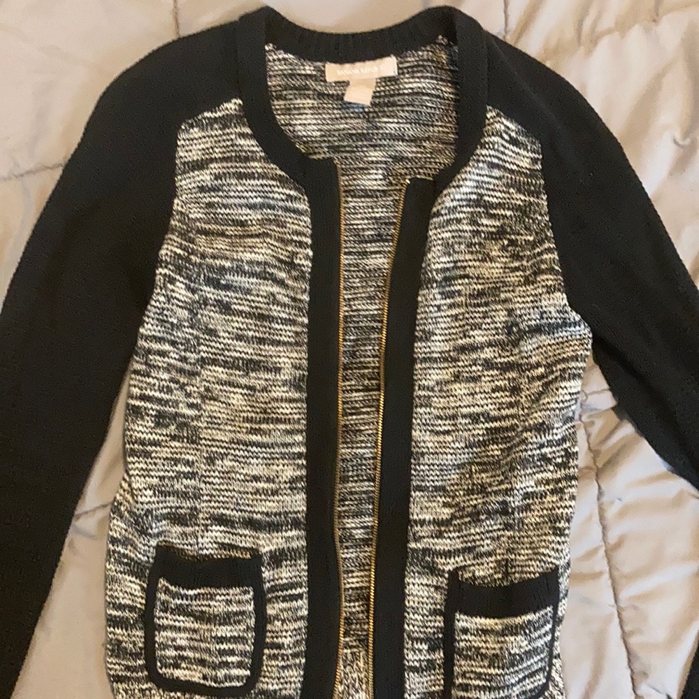 Heathers grey and black sweater